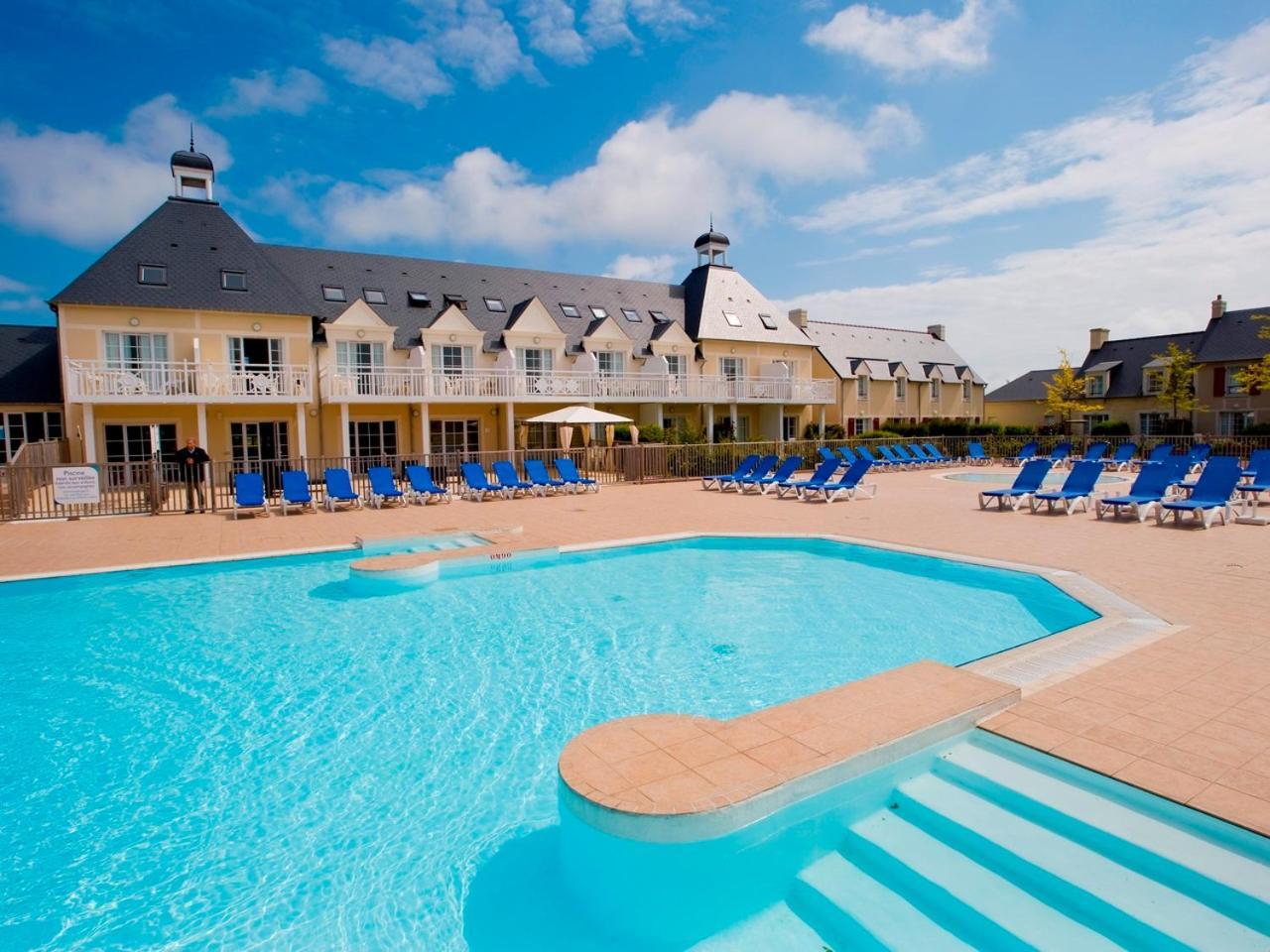 Residence Pierre & Vacances Le Green Beach Пор-ан-Бессен-Юппен Экстерьер фото